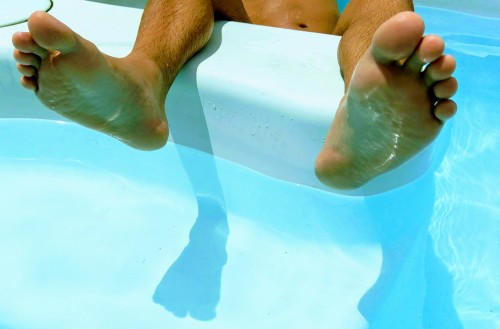 My mates feet chilling in the pool.