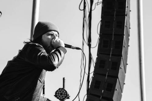 Ryan of Fit For A King at Day 2 of So What?! | #vsco #blackandwhite #sowhatmusicfest #ffak #fitforak