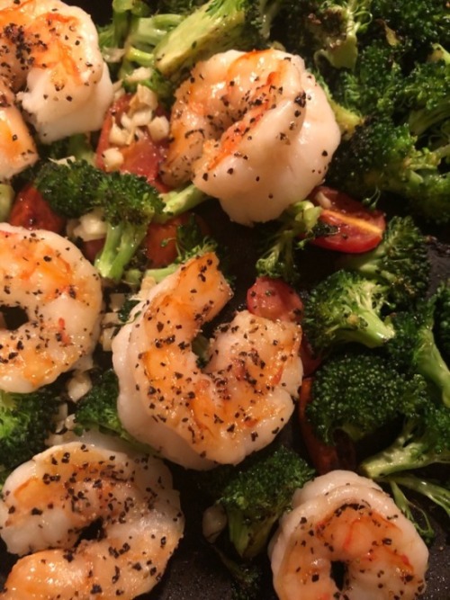 awesomefitnessrecipes:Love healthy food & fitness? Follow Awesome Fitness Recipes on InstagramLo