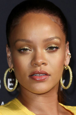 rihannasuperlit:  arielcalypso:    Rihanna