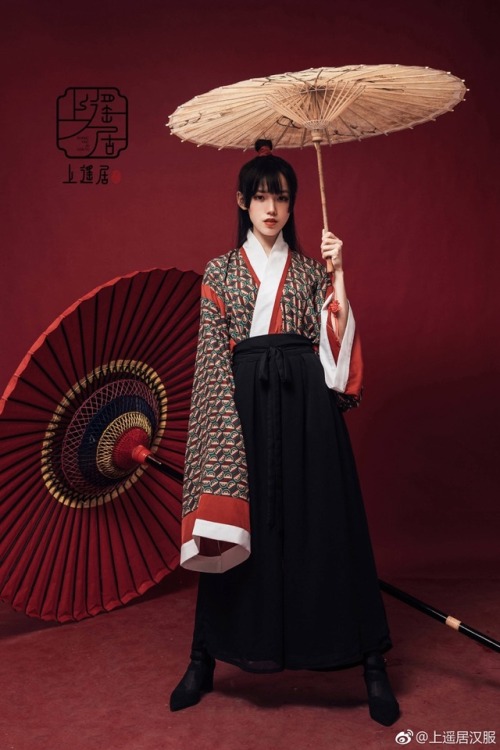 dressesofchina:Jin dynasty ru robe with Song Dynastytrousers