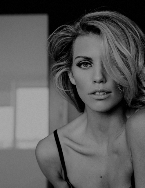 annalynne mccord photographed by neave bozorgi, 2014