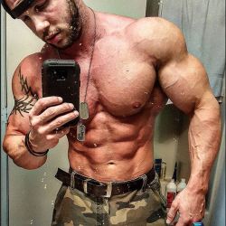 athleticbrutality:  Made for war.