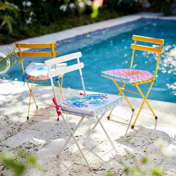 51 Outdoor Cushions for a Stylish Patio Furniture Refresh