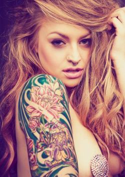 Girls With Tattoos