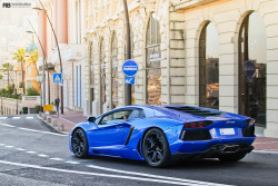 automotivated:  Blue Nethus (by Raphaël Belly)