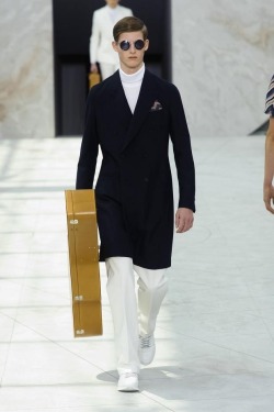 ignorantfashion14:  Louis Vuitton S|S15