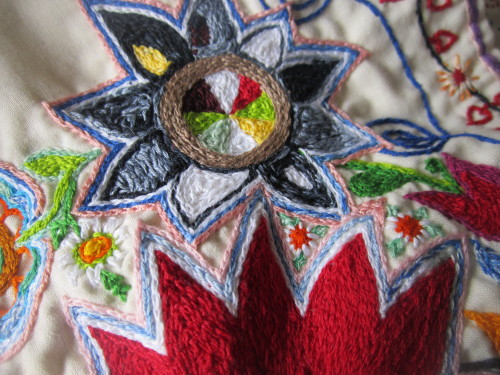 Details from the table runner I’m currently embroidering, Pt. 2
