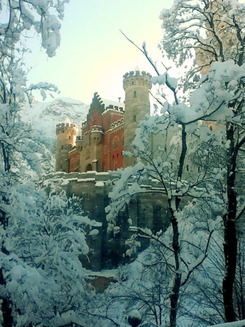 bonitavista: Neuschwanstein Castle, Schwangau, Germany  photo via hannah 