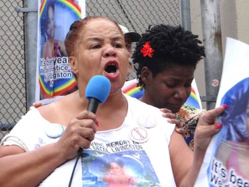 zerosuit:  fuckyeahmarxismleninism:  Brooklyn, NYC: Justice for Sandra Bland and other Black Women Killed by Police, July 13, 2016.   More than 700 people gathered in Flatbush, Brooklyn, and marched to honor the lives of Sandra Bland and other Black women