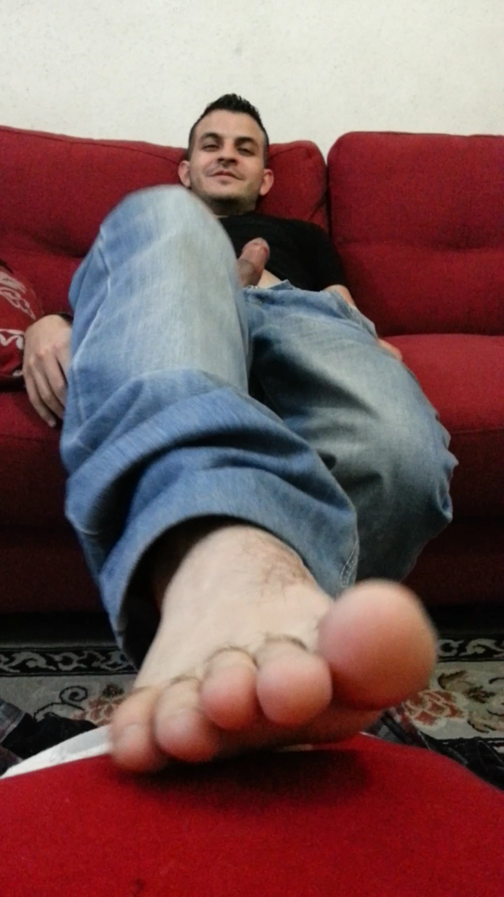 ultimatepassions:  I couldn’t stop it .. My dick was exploding !!! 