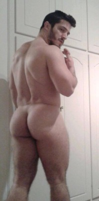 bigfatmalebutts:  I got his dick pics 👀🍆