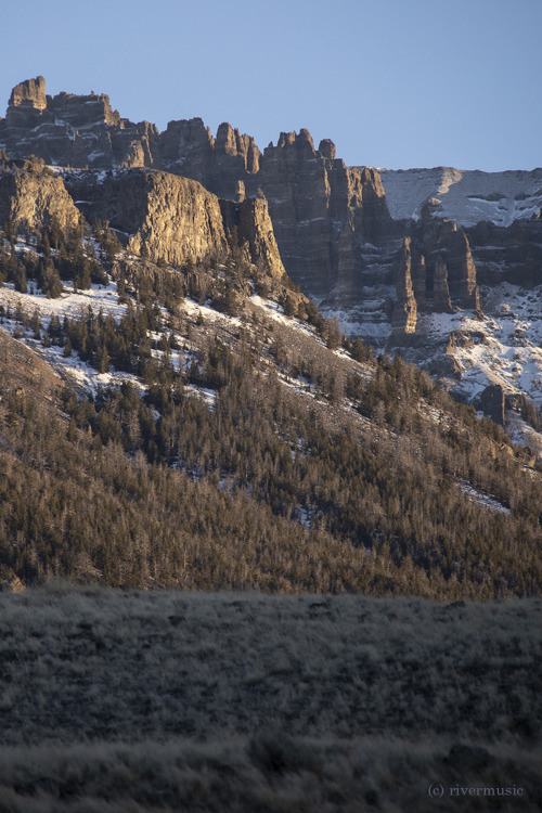 Sunlit Pinnacles, Absaroka Mountains, Wyoming: © riverwindphotography, December 2020