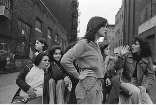 Susan Meiselas, Prince Street Girls, New York, 1978