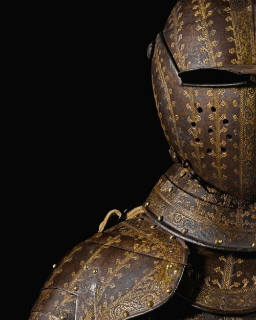 A North Italian etched and gilt three-quarter cuirassier armour, probably Milan, Circa 1600 #museum 