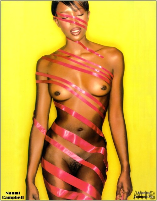 famousboobs:  Naomi Campbell 