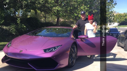 fedupblackwoman:  chicagoxnative:  I’m not crying you crying  He treats her like a princess, she deserves it. 