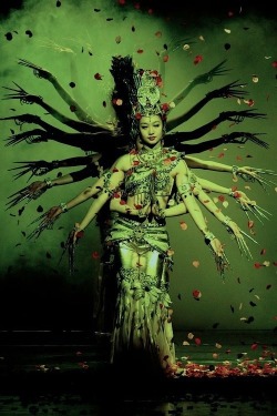 uncommonjones:  The Thousand Hands of the Bodhisattva, Performed by the Beijing Dance Company