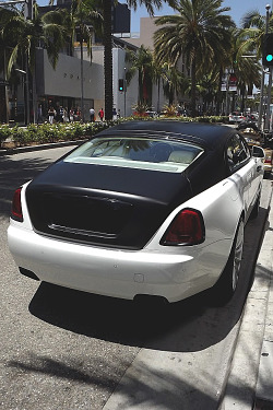 visualechoess:  Rolls Royce Wraith in Beverly Hills. CA 