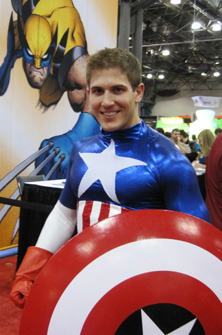 mjschryver:  Scott Herman as Captain America (3 of 4)Herman, at NYCC, working the Xbox 360 / Kinect booth (which featured a greenscreen photo op), promoting Marvel vs. Capcom 3: Fate of Two Worlds.Herman’s video diary about the experience is here.Herman