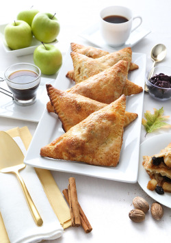 sweetoothgirl:  APPLE CHERRY TURNOVERS