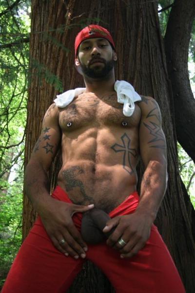 dominicanblackboy:A hot moment outside in the woods with sexy fat red hairy ass Kory