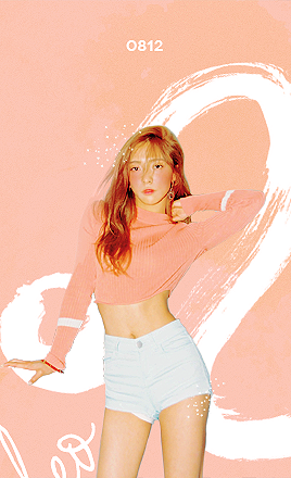 pnktp:happy birthday to f(x)’s resident puppy, Luna!✨