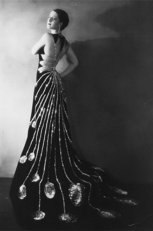norma-shearer:  Norma Shearer photographed for Upstage, 1926 
