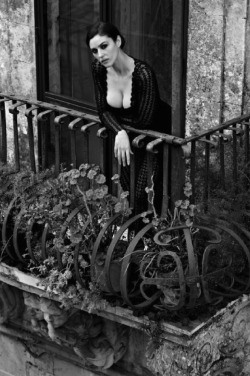 bellucci-bella:  by Ferdinando Scianna, 1991 