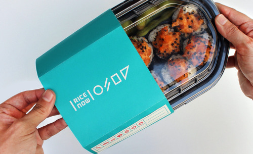 Modern branding for a sushi delivery service in Mexico, by Bienal Comunicación