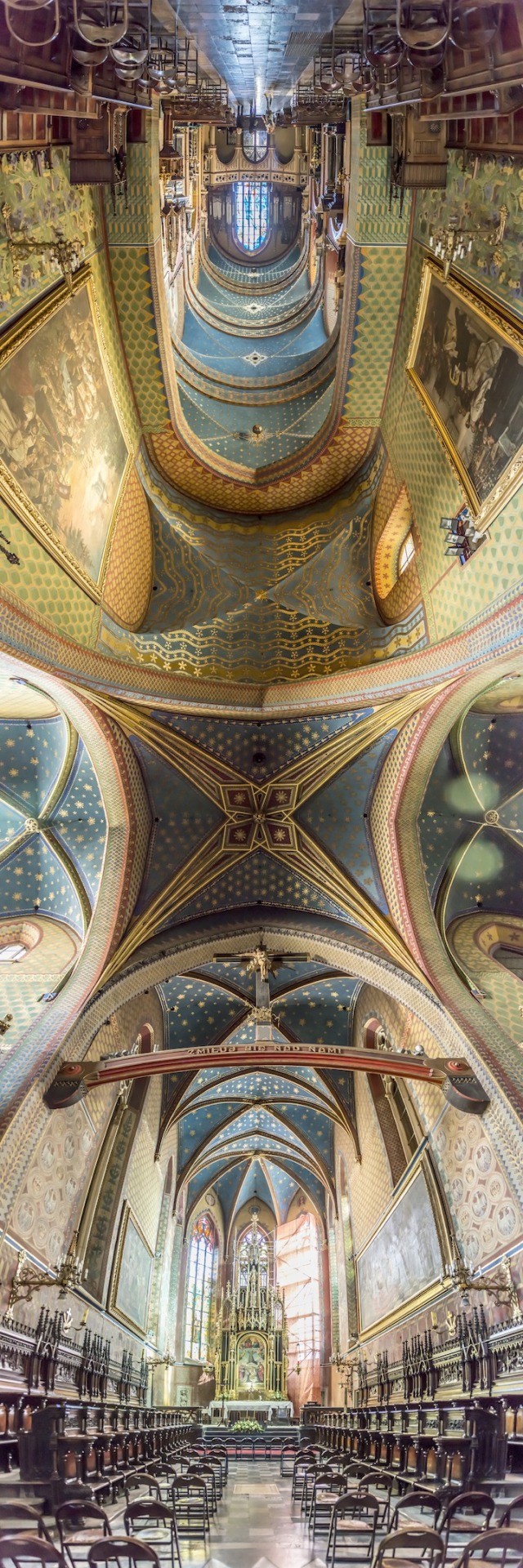 Interview: Stunning Vertical Panoramas Of Churches By Richard Silver