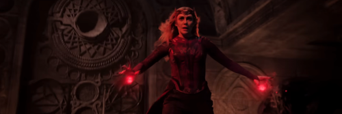 posting on here again agfter 1 year because of Her wanda maximoff in Multiverse of Madness headersli