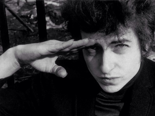 littlebunnysunshine:  Happy Birthday, Bob!!! Thank you for writing many of my most favorite songs!!!!!