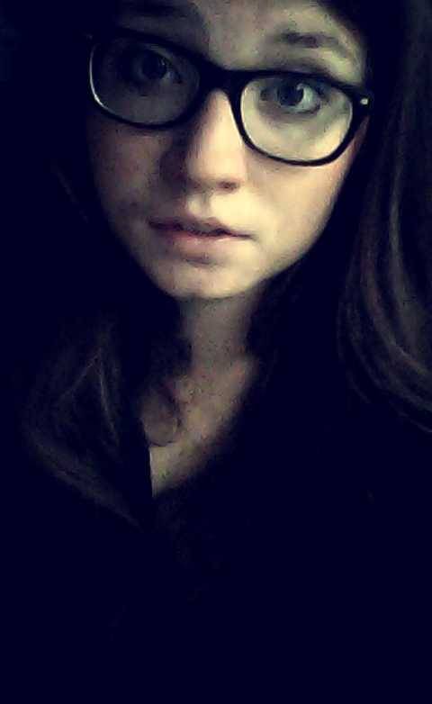youwillnevergetmeouttayourmind:  Reblog if you think I’m a cutie, ignore if you