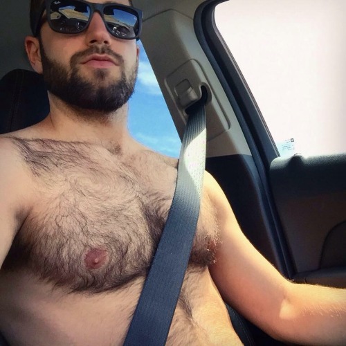 amerprm:  hairyonholiday:  For MORE HOT HAIRY guys-Check out my OTHER Tumblr page:http://www.http://yummyhairydudes.tumblr.com/  Damn look at those nipples 👅👅👅👅👅