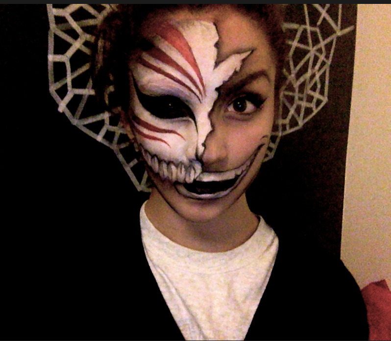 creepfaceart:  My Ichigo/Hollow makeup! Bleach