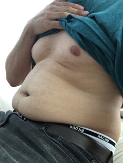 michlxbelly:  I feel like quite a chubster lately…