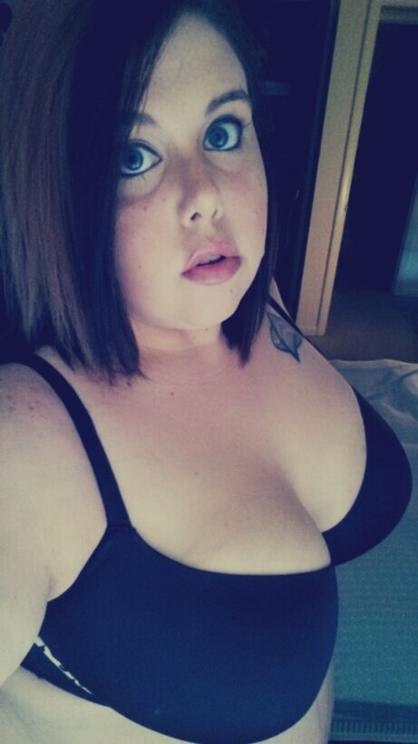 elylop546:  dirtyloki:  lethbridgelover:  🍒  Gorgeous  Hermoza