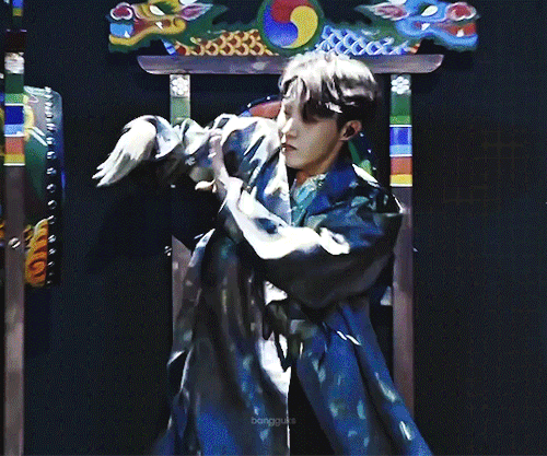 Yan!Emperor Hoseok Headcanons