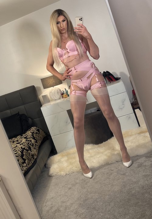 mymmmmasquerade:You better want pink!