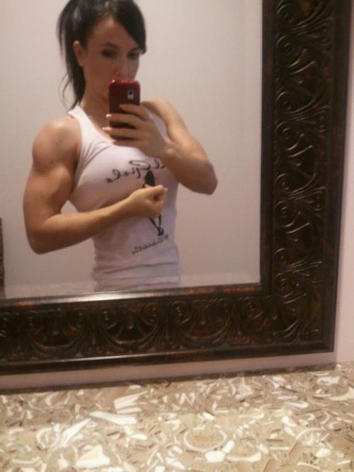 fitgymbabe:  Fitness Chicks, Motivation, and Sexy Gym Babes! Click For More! Follow