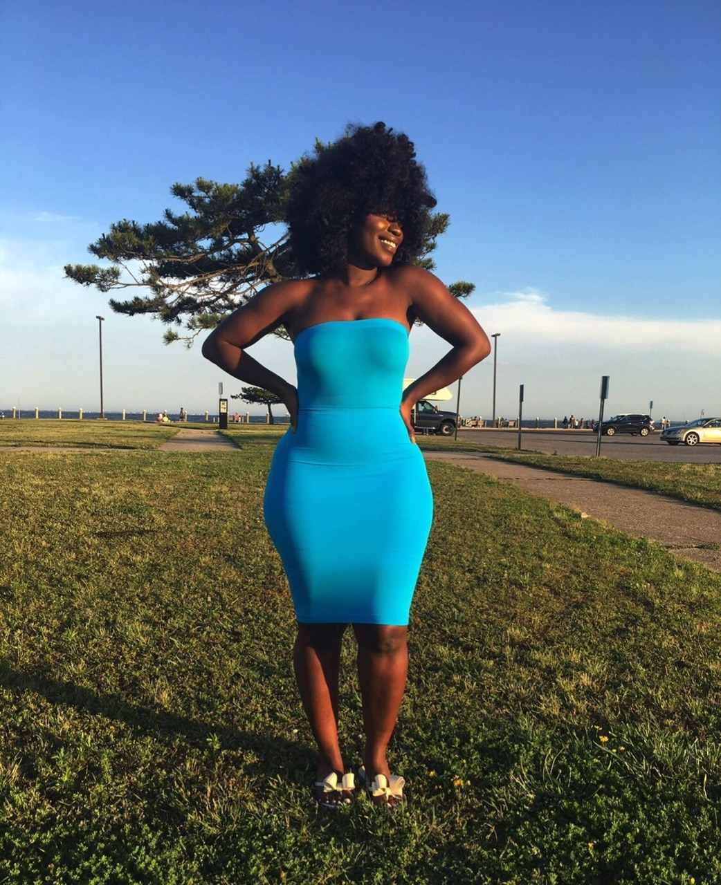 darkskindchk:  Waiting on summer like….  Outfits : www.Silhouettestylez.com