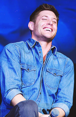 jensensprecioushands:  [x] 