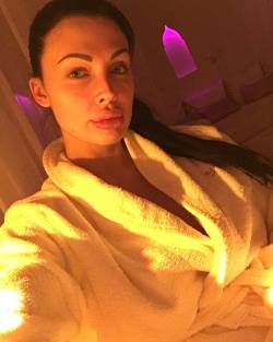 Massage time by alettaoceanxxxx_