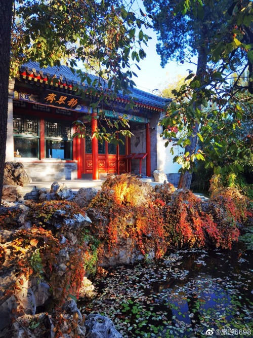 fuckyeahchinesegarden:静心斋jingxinzhai, beihai park, beijing by 旅游6698