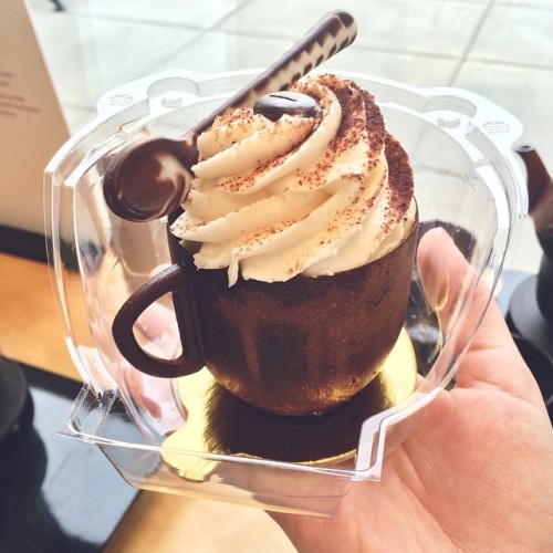 69shadesofgray:beautiful desserts make me happy