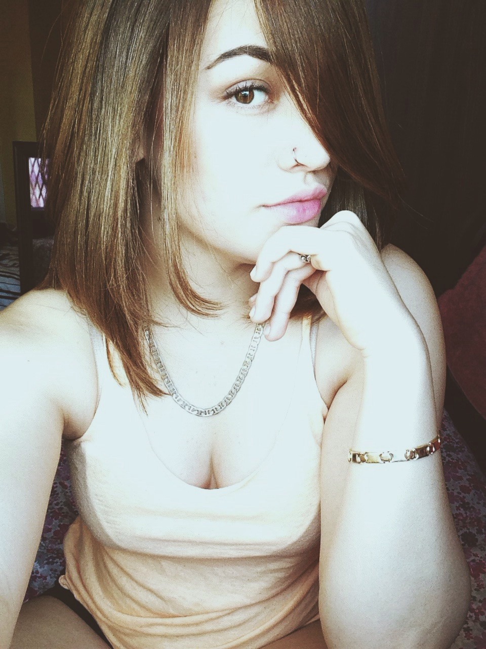 shesbombb:  xvmorex.tumblr.com twitter &amp; ig : @xvmorex