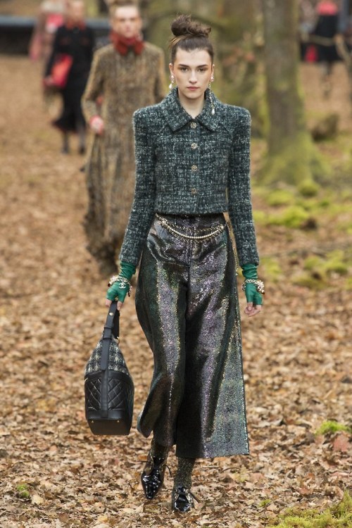 ChanelFall 2018Photo Yannis Vlamos