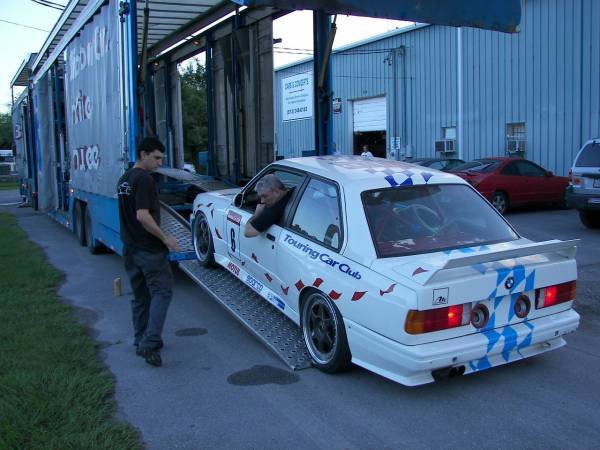 rotari-kishi:  birdsean:  birdsean:  Gr.A m3 in Tampa Florida.   Here’s how the
