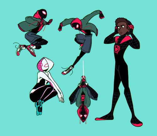 Apologies for the sudden art dump but please accept these Spider-Verse drawings I’m still very fond 